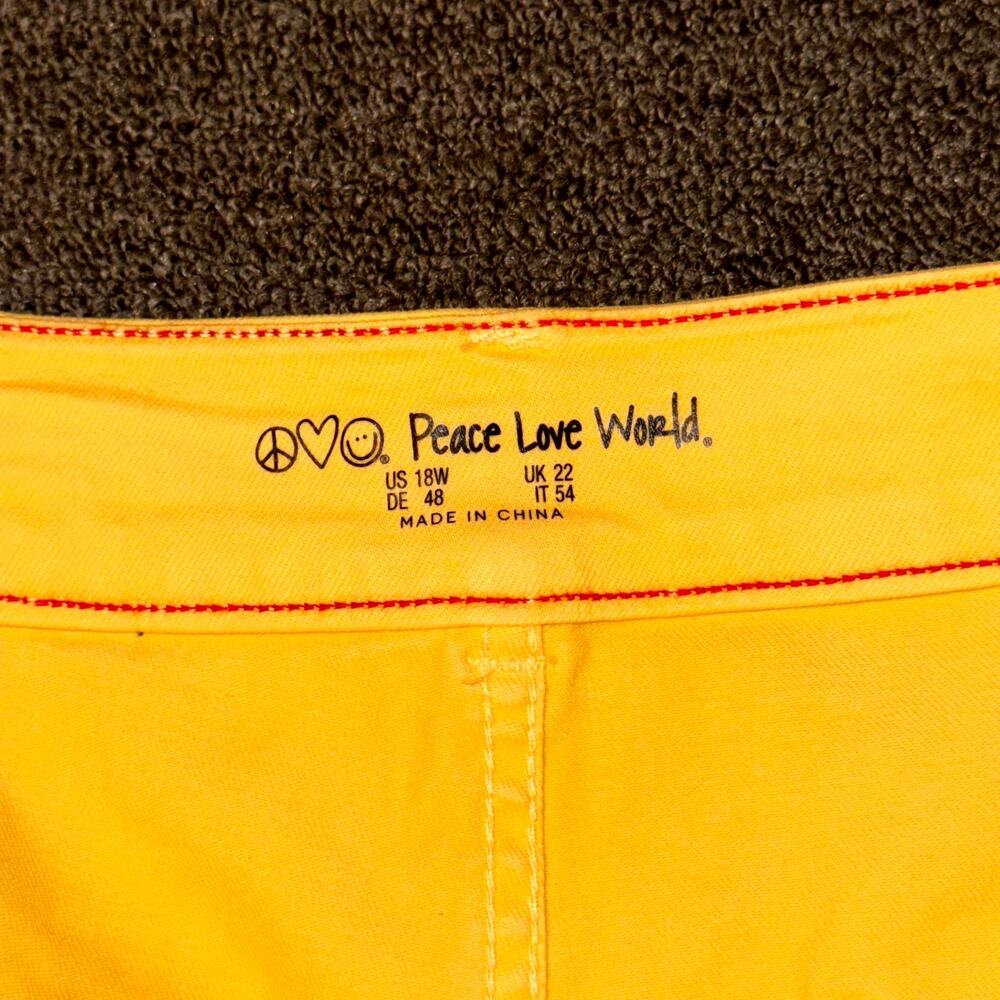 Peace Love World Jeans Women’s 18W Yellow Denim Crop Wide Leg Raw Hem NEW NWT - Picture 3 of 8